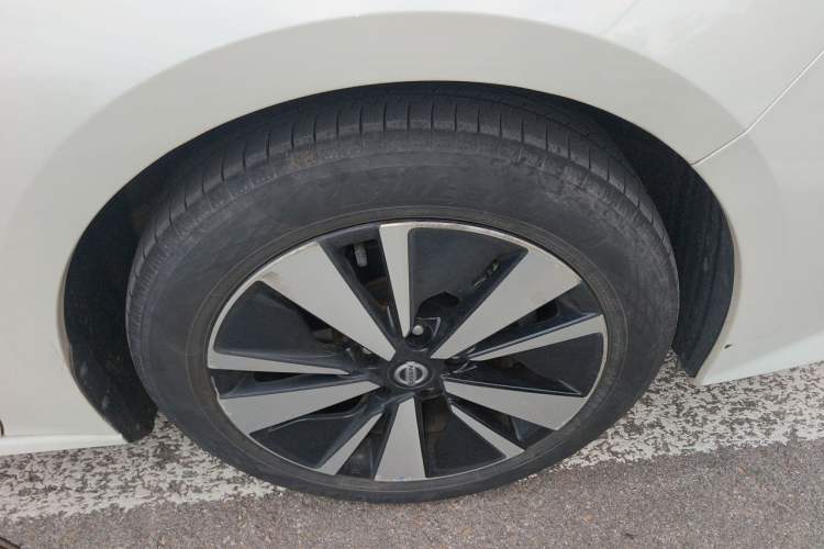 Used Nissan Teana 2021 2.0L XL Comfort Edition Right Front Wheel Hub