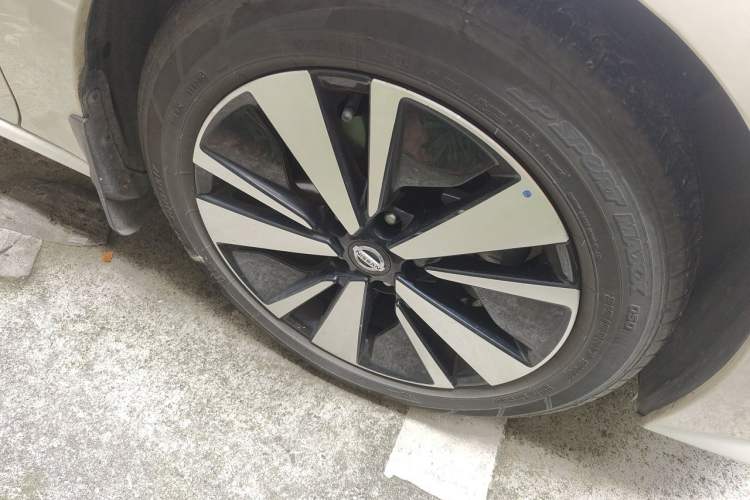 Used Nissan Teana 2021 2.0L XL Comfort Edition Right Front Wheel Hub