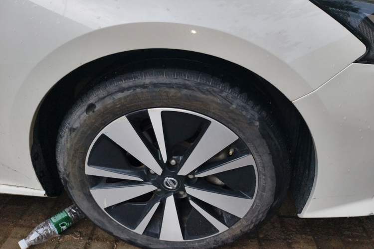 Used Nissan Teana 2021 2.0L XL Comfort Edition Right Front Wheel Hub