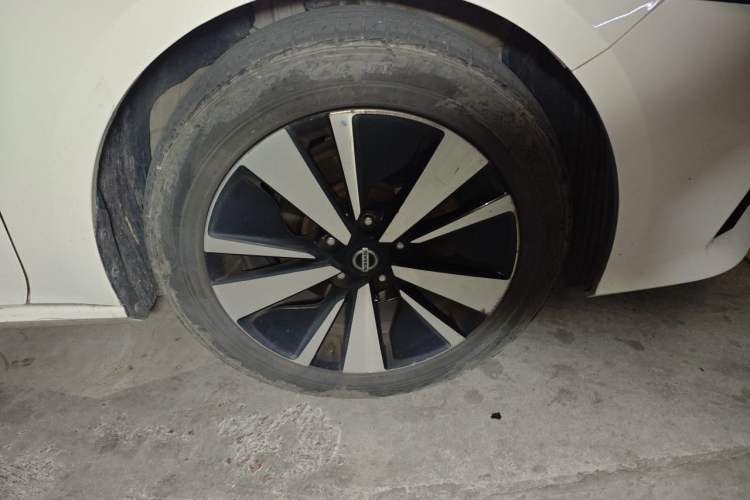 Used Nissan Teana 2021 2.0L XL Comfort Edition Right Front Wheel Hub