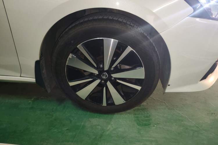Used Nissan Teana 2021 2.0L XL Comfort Edition Right Front Wheel Hub
