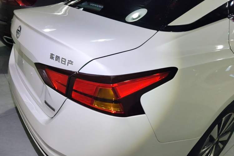 Used Nissan Teana 2021 2.0L XL Comfort Edition Right Rear Taillight