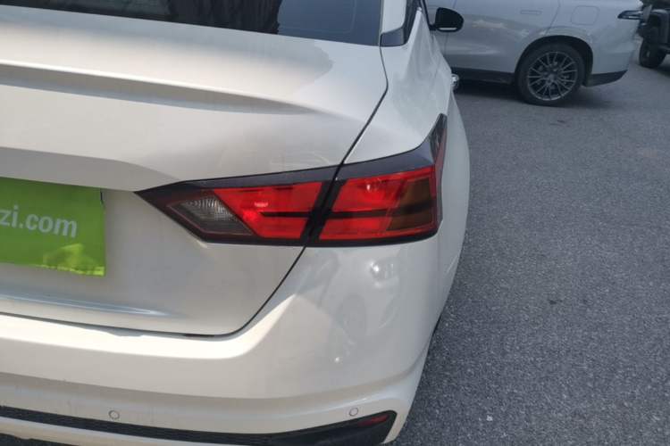 Used Nissan Teana 2021 2.0L XL Comfort Edition Right Rear Taillight