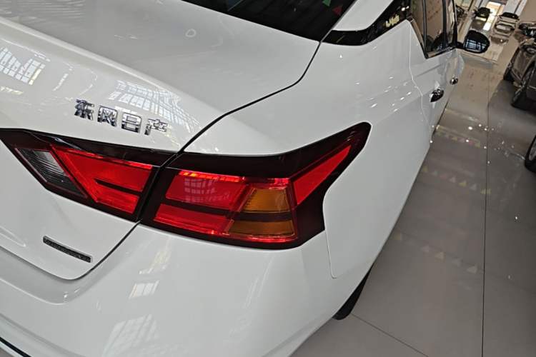 Used Nissan Teana 2021 2.0L XL Comfort Edition Right Rear Taillight
