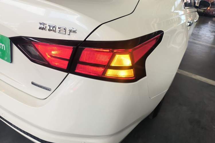 Used Nissan Teana 2021 2.0L XL Comfort Edition Right Rear Taillight