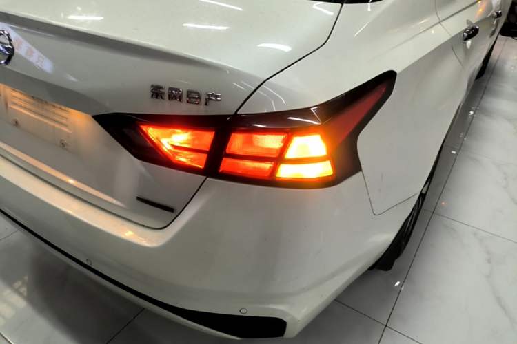 Used Nissan Teana 2021 2.0L XL Comfort Edition Right Rear Taillight