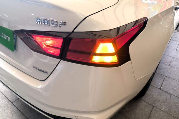 Used Nissan Teana 2021 2.0L XL Comfort Edition Right Rear Taillight