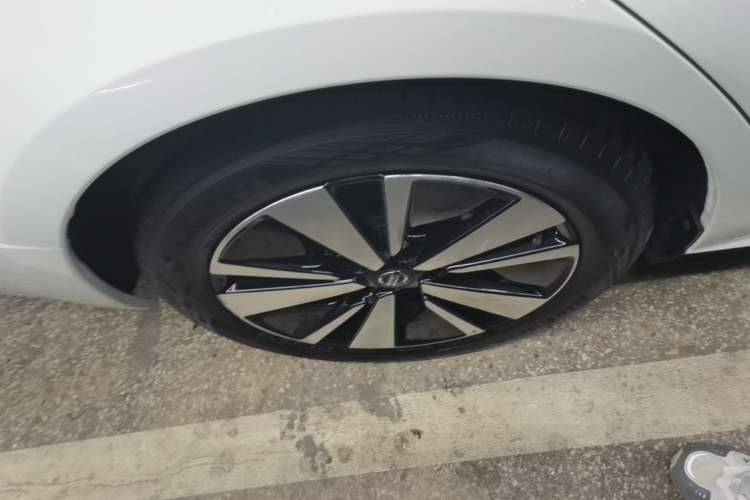 Used Nissan Teana 2021 2.0L XL Comfort Edition Right Rear Wheel Hub