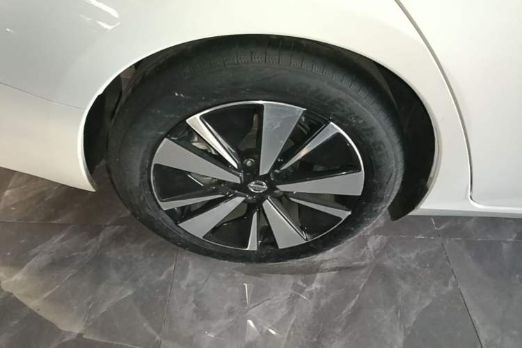 Used Nissan Teana 2021 2.0L XL Comfort Edition Right Rear Wheel Hub