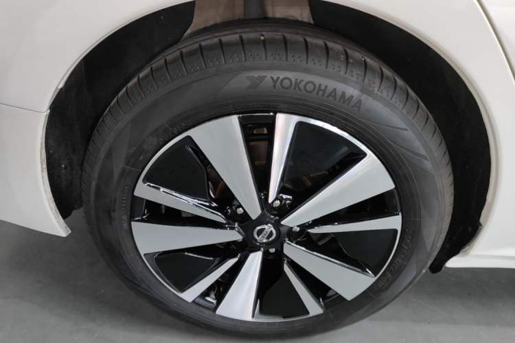 Used Nissan Teana 2021 2.0L XL Comfort Edition Right Rear Wheel Hub