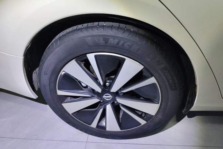 Used Nissan Teana 2021 2.0L XL Comfort Edition Right Rear Wheel Hub