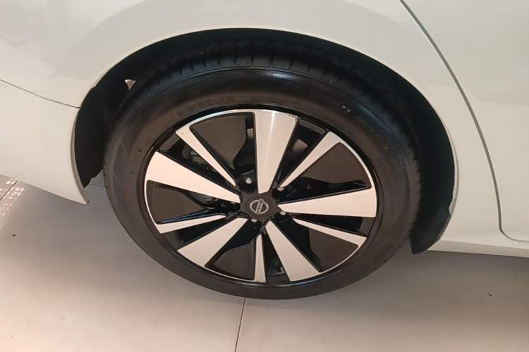 Used Nissan Teana 2021 2.0L XL Comfort Edition Right Rear Wheel Hub