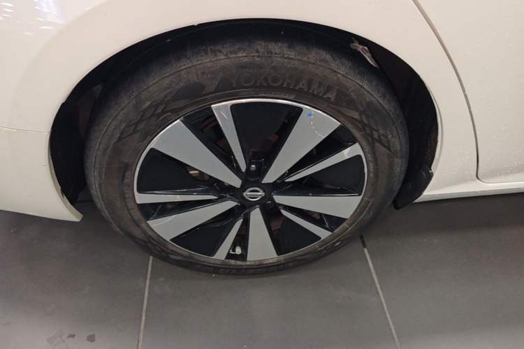 Used Nissan Teana 2021 2.0L XL Comfort Edition Right Rear Wheel Hub