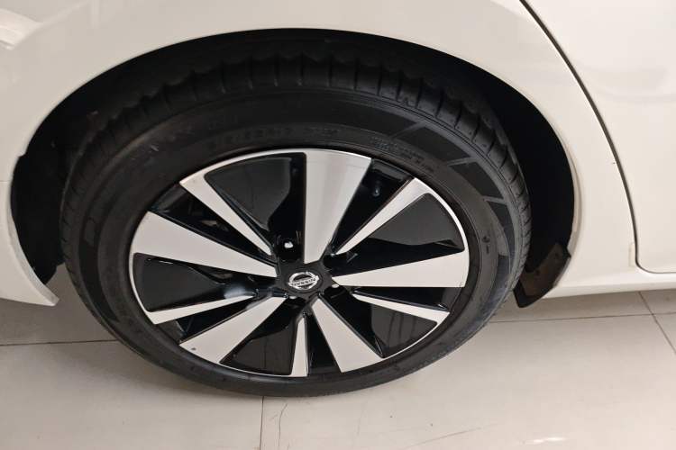 Used Nissan Teana 2021 2.0L XL Comfort Edition Right Rear Wheel Hub