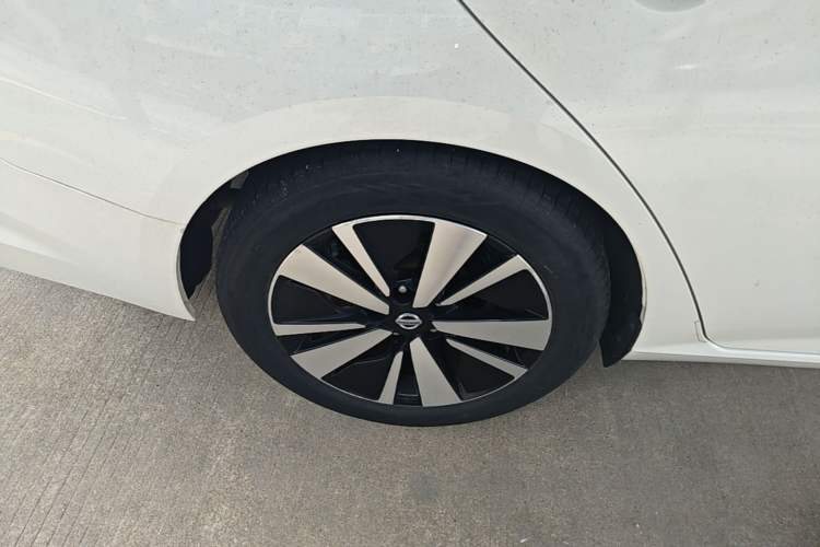 Used Nissan Teana 2021 2.0L XL Upper AD1 Smart Drive & Navigation Edition Right Rear Wheel Hub