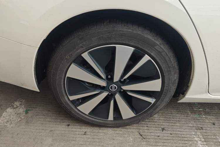 Used Nissan Teana 2021 2.0L XL Comfort Edition Right Rear Wheel Hub