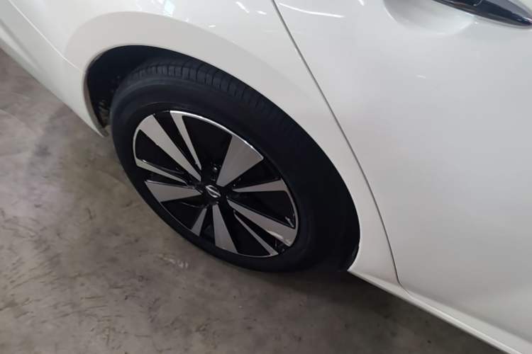 Used Nissan Teana 2021 2.0L XL Comfort Edition Right Rear Wheel Hub