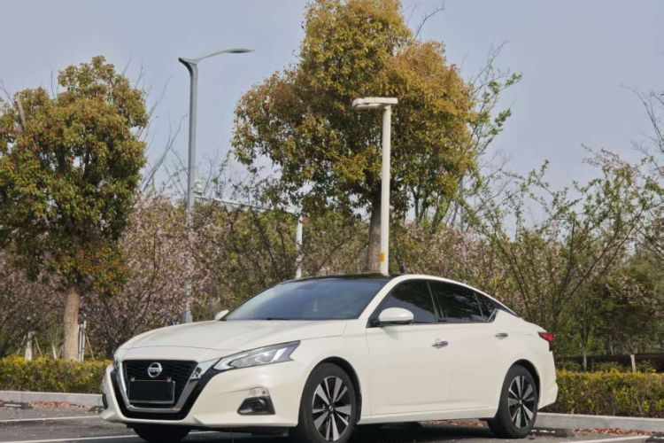 Used Nissan Teana 2021 2.0L XL Comfort Edition Guazi used car, China used car export, Used car for sale, Used Nissan cars, Cheapest cars for sale