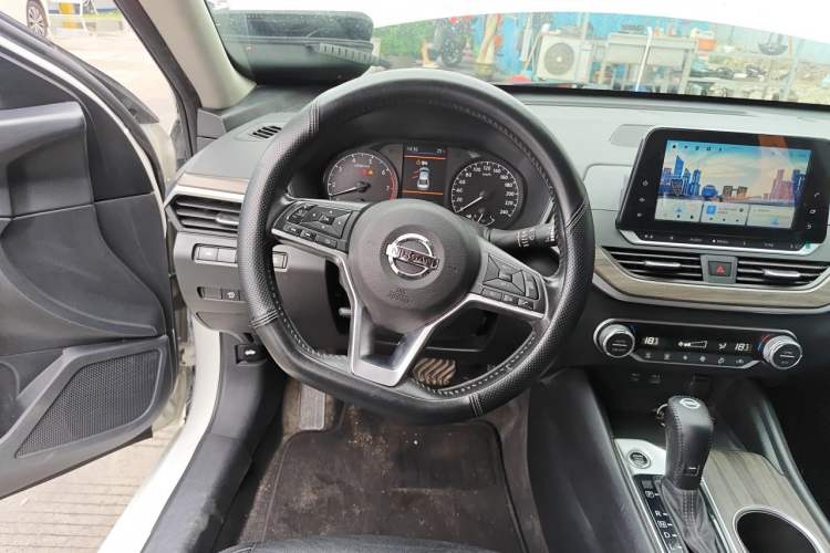 Used Nissan Teana 2021 2.0L XL Comfort Edition Steering Wheel