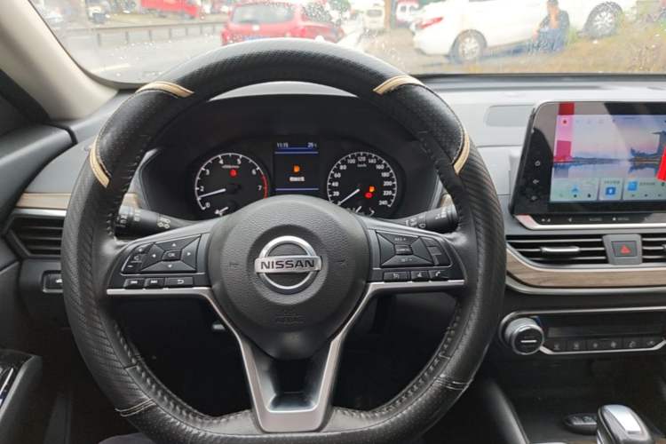 Used Nissan Teana 2021 2.0L XL Comfort Edition Steering Wheel