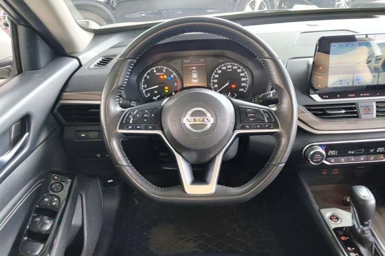 Used Nissan Teana 2021 2.0L XL Comfort Edition Steering Wheel