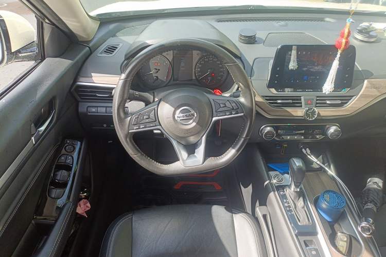 Used Nissan Teana 2021 2.0L XL Comfort Edition Steering Wheel