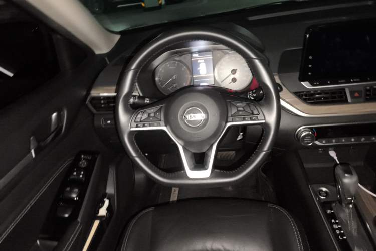 Used Nissan Teana 2021 2.0L XL Comfort Edition Steering Wheel