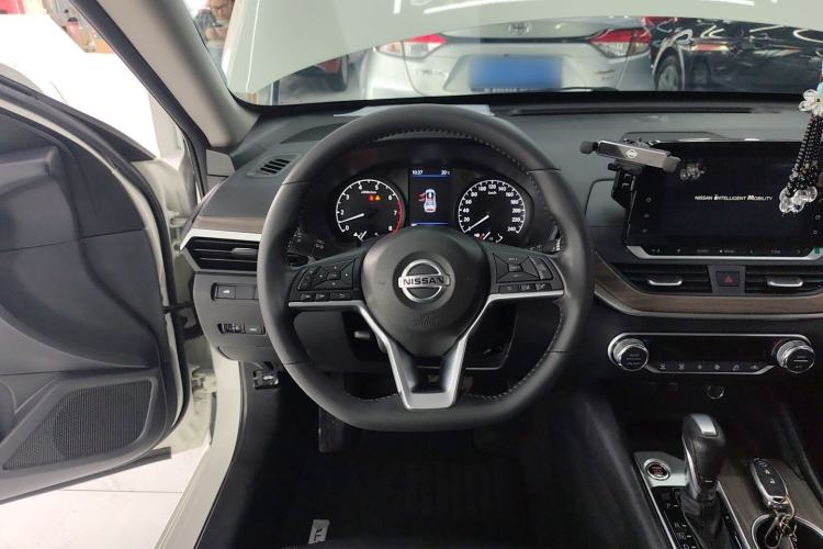 Used Nissan Teana 2021 2.0L XL Comfort Edition Steering Wheel