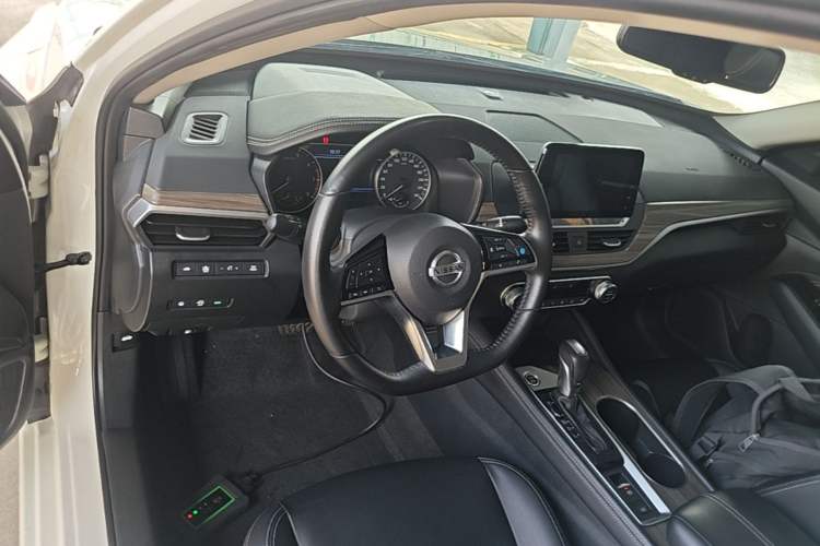 Used Nissan Teana 2021 2.0L XL Upper AD1 Smart Drive & Navigation Edition Steering Wheel