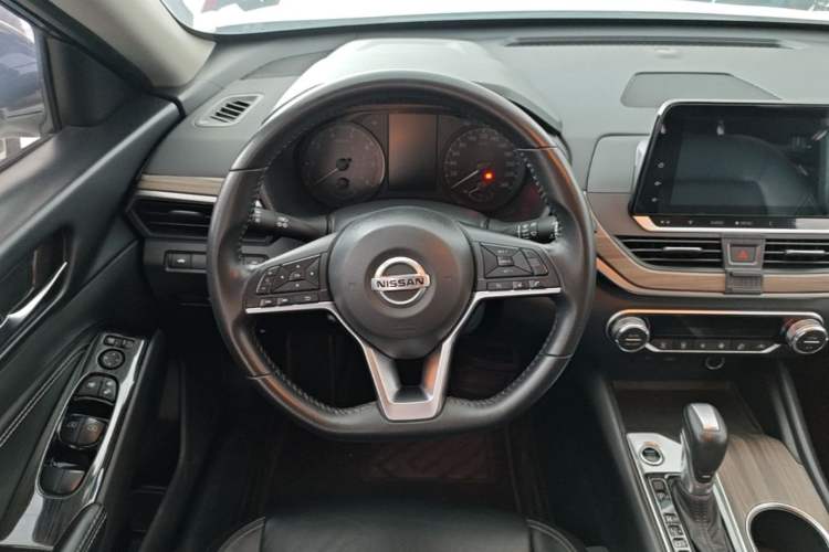 Used Nissan Teana 2021 2.0L XL Comfort Edition Steering Wheel