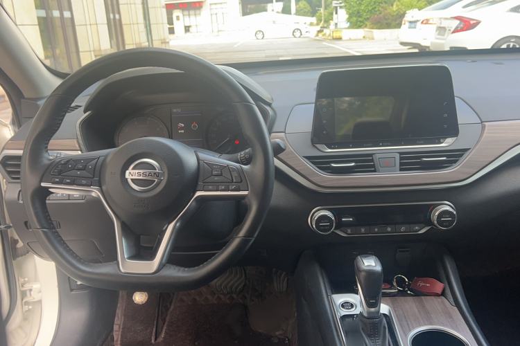 Used Nissan Teana 2021 2.0L XL Comfort Edition Steering Wheel