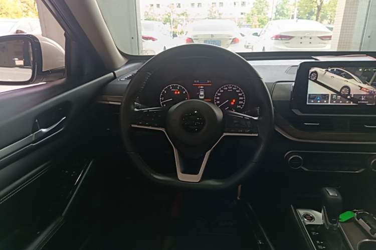 Used Nissan Teana 2021 2.0L XL Comfort Edition Steering Wheel