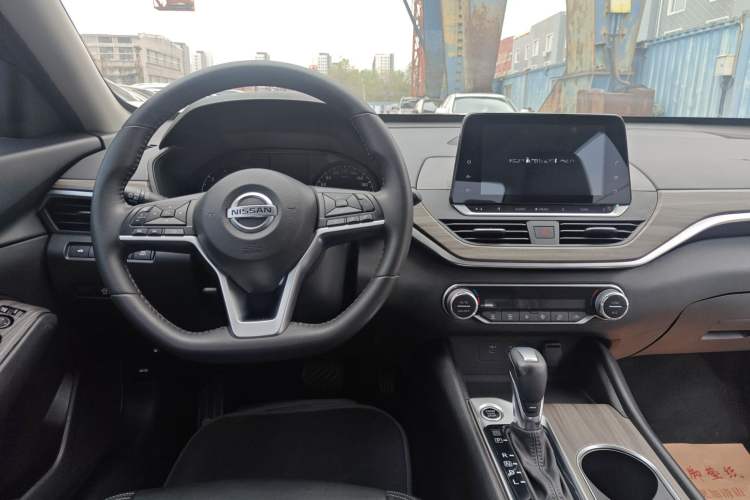Used Nissan Teana 2021 2.0L XL Comfort Edition Steering Wheel