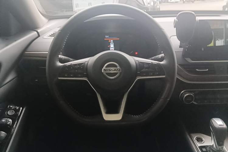 Used Nissan Teana 2021 2.0L XL Comfort Edition Steering Wheel