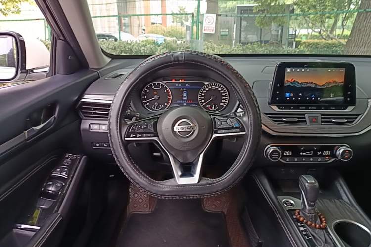 Used Nissan Teana 2021 2.0T XL Upper AD1 Smart Navigation Edition Steering Wheel