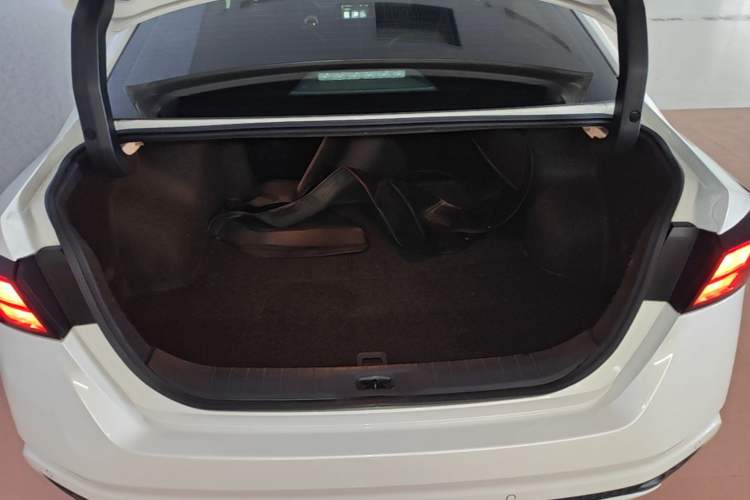 Used Nissan Teana 2021 2.0L XL Comfort Edition Trunk
