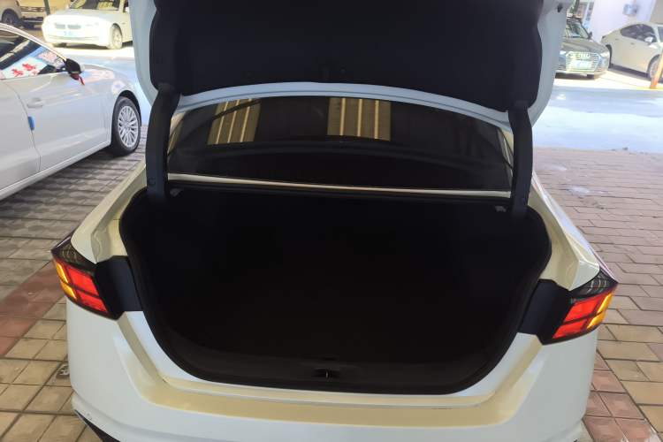 Used Nissan Teana 2021 2.0L XL Comfort Edition Trunk