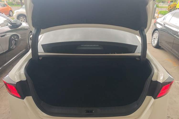 Used Nissan Teana 2021 2.0L XL Comfort Edition Trunk