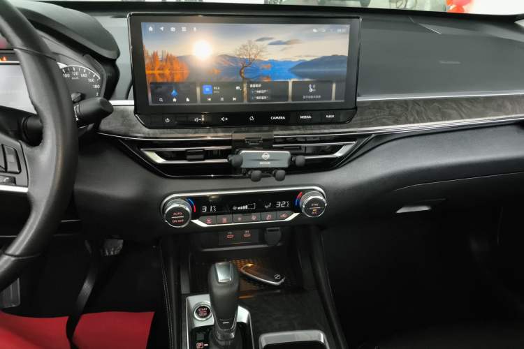 Used Nissan Teana 2022 2.0L XL-TLS Enjoyment Edition Audio And AC Panel