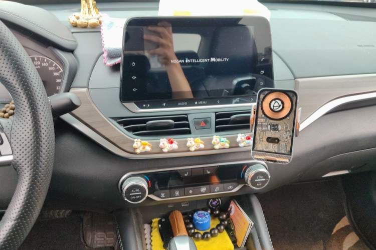 Used Nissan Teana 2022 2.0L XL-Upr Enjoyment Edition Audio And AC Panel