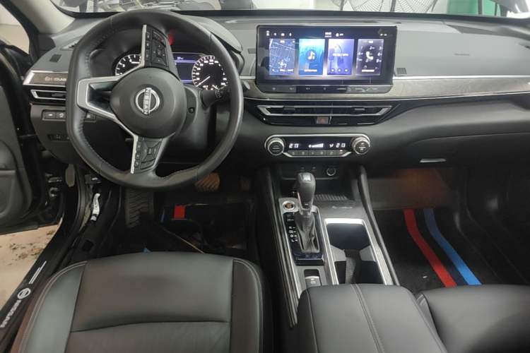 Used Nissan Teana 2022 2.0L XL-TLS Enjoyment Edition Center Console