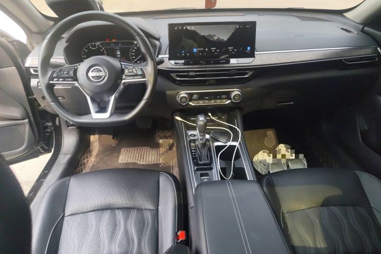Used Nissan Teana 2022 2.0L XL-Upr Enjoyment Edition Center Console
