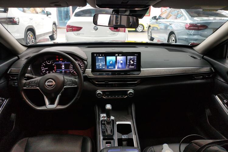 Used Nissan Teana 2022 2.0L XL-TLS Enjoyment Edition Center Console