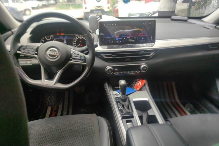 Used Nissan Teana 2022 2.0T XL Enjoyment Edition Center Console
