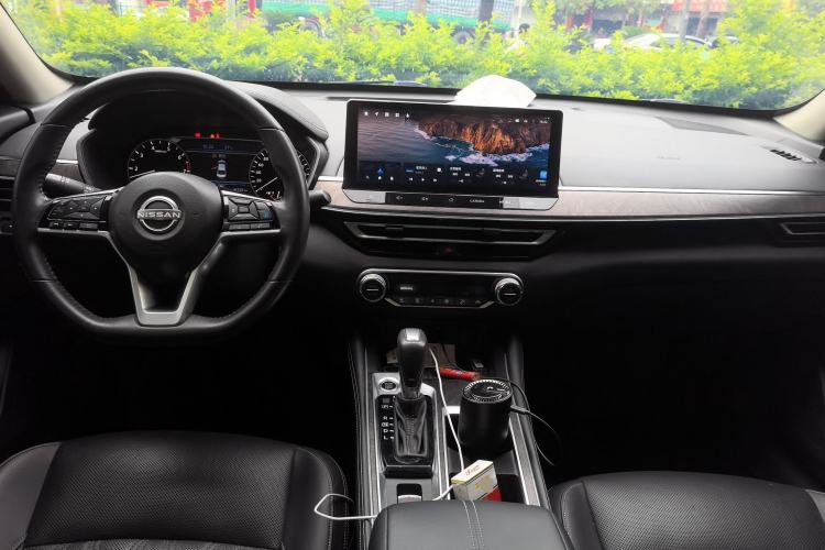 Used Nissan Teana 2022 2.0L XL-Upr Enjoyment Edition Center Console
