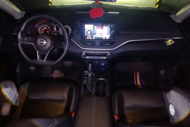 Used Nissan Teana 2022 2.0L XE Pure Enjoyment Edition Center Console