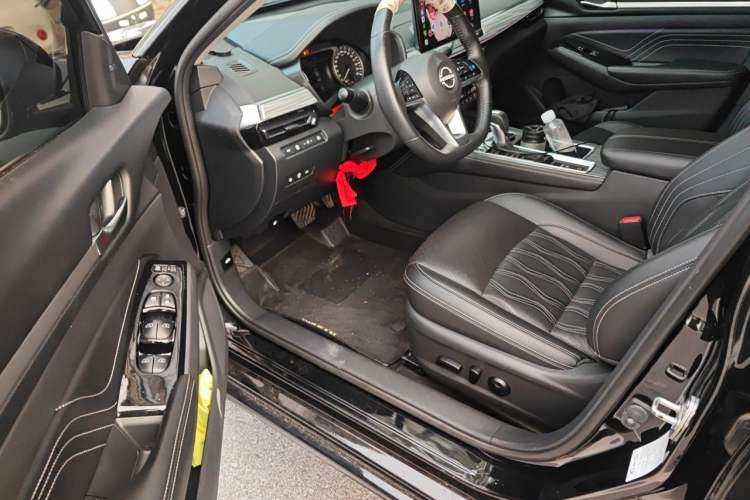 Used Nissan Teana 2022 2.0T XL Enjoyment Edition Driver Seat