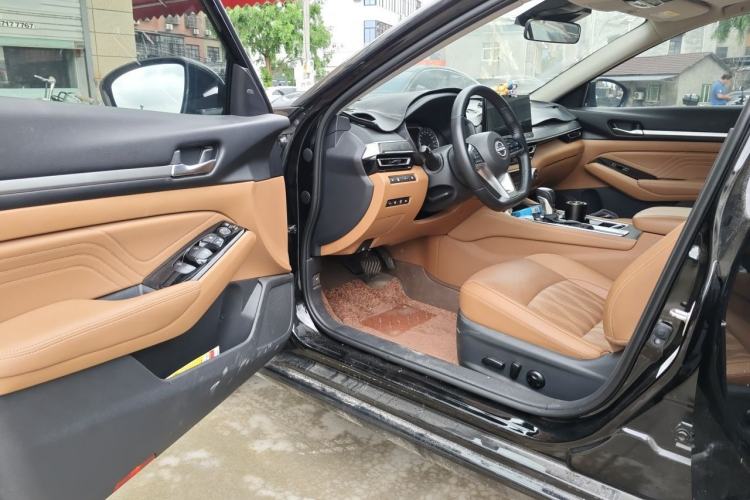 Used Nissan Teana 2022 2.0L XL-Upr Enjoyment Edition Driver Seat