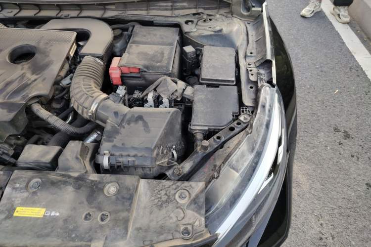 Used Nissan Teana 2022 2.0T XV Premium Edition Engine Bay Left
