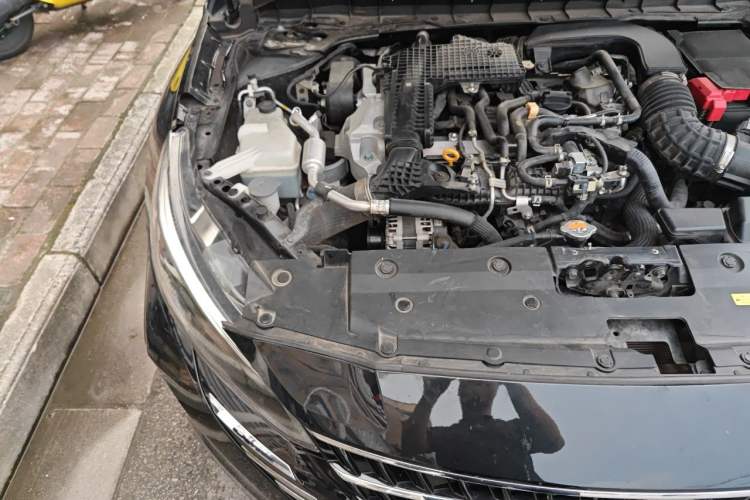 Used Nissan Teana 2022 2.0T XL Enjoyment Edition Engine Bay Right